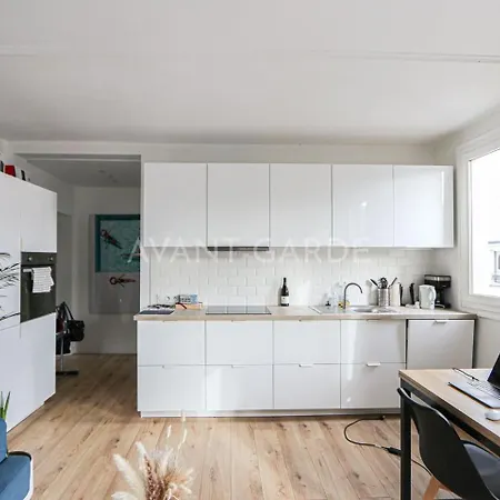 Mid-term - Batignolles - 15 Min-center Of * Párizs