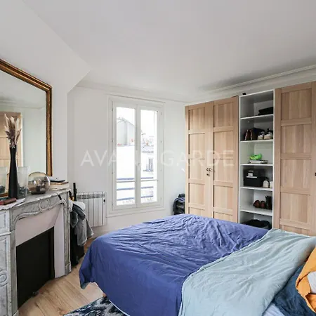 Mid-term - Batignolles - 15 Min-center Of *